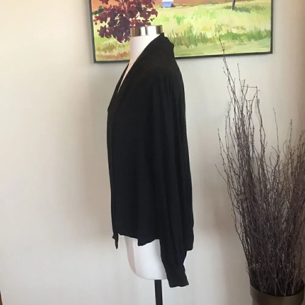 Karen Kane Blouse - Picture 5 of 9